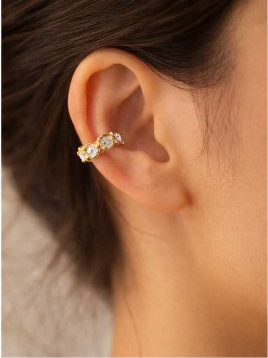 Major statement heart shape cuff