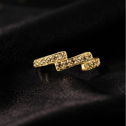 Zig zag  shaped cuff