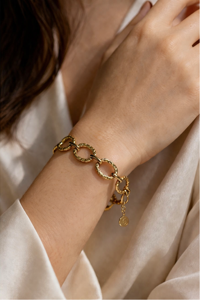 Textured link chain bracelet