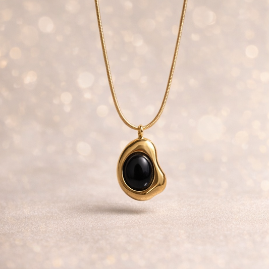 Noir Black Halo Necklace