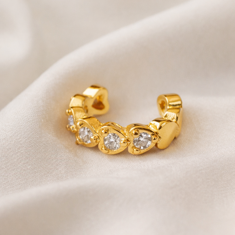 Major statement heart shape cuff