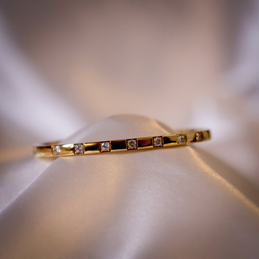 Stainless steel elegant kada with white stones