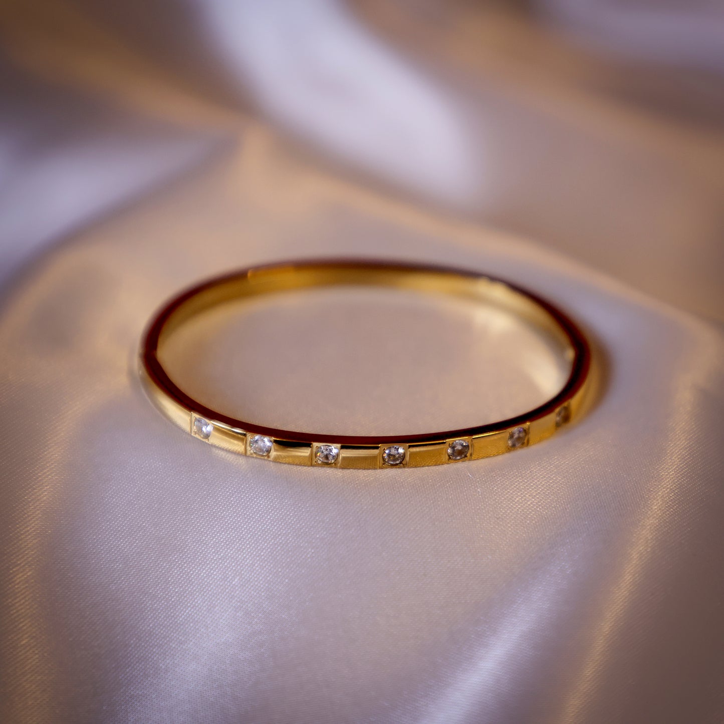 Stainless steel elegant kada with white stones