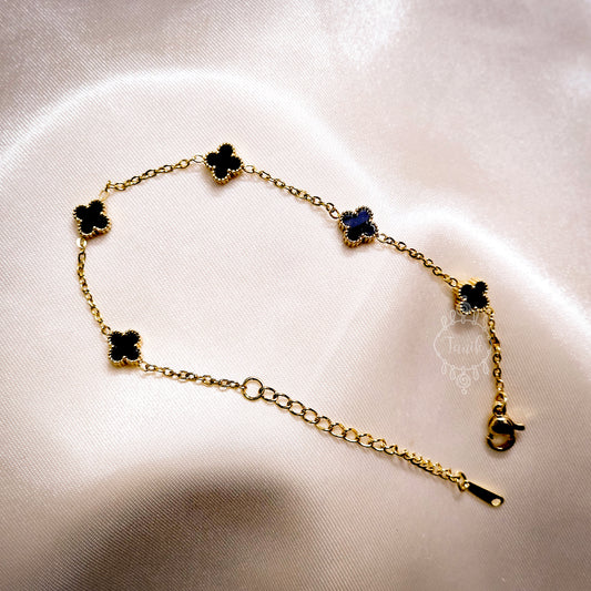 Dual charm Clover Bracelet (Medium sized clovers)