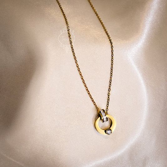 Interlocking Pendent Chain