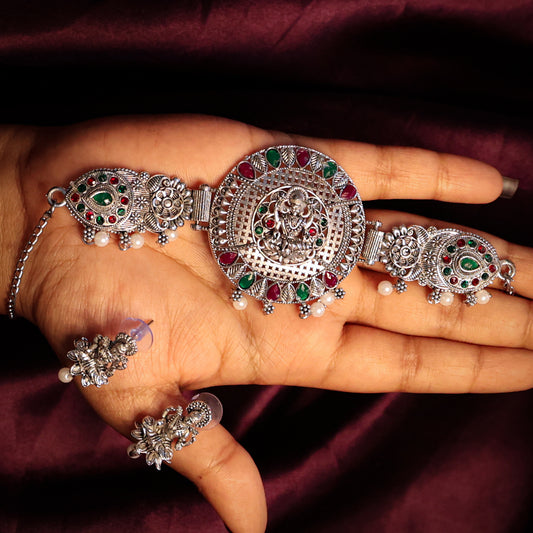 Saraswathi idol Chocker Set